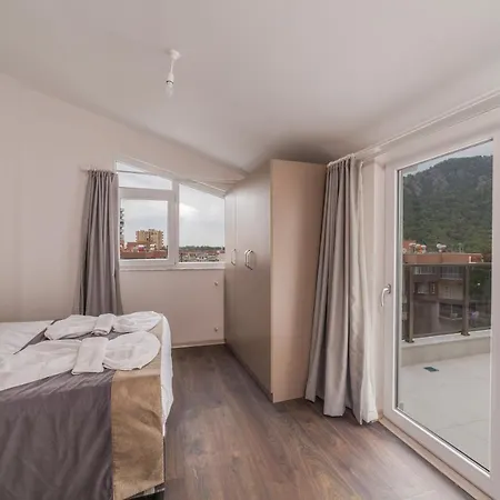 Demak & Homes 3* أنطاليا