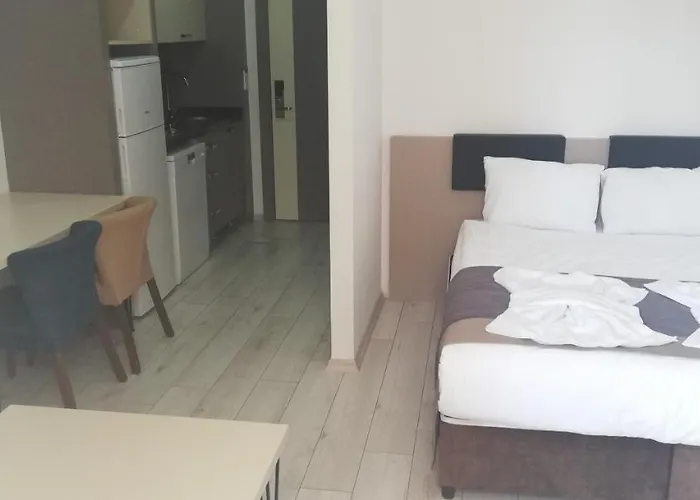 Demak & Homes Hotel 3*